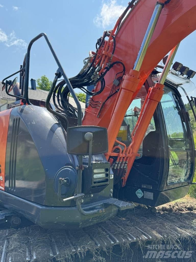 Hitachi ZX135USBL-6 Pásové rýpadlá