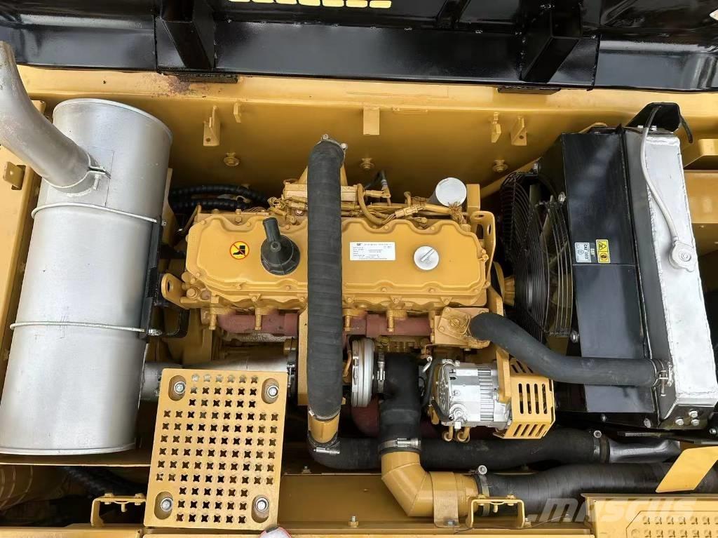 CAT 325 C L Pásové rýpadlá