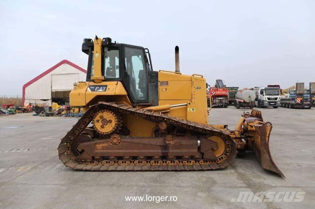 CAT D 6 N Pásové dozéry