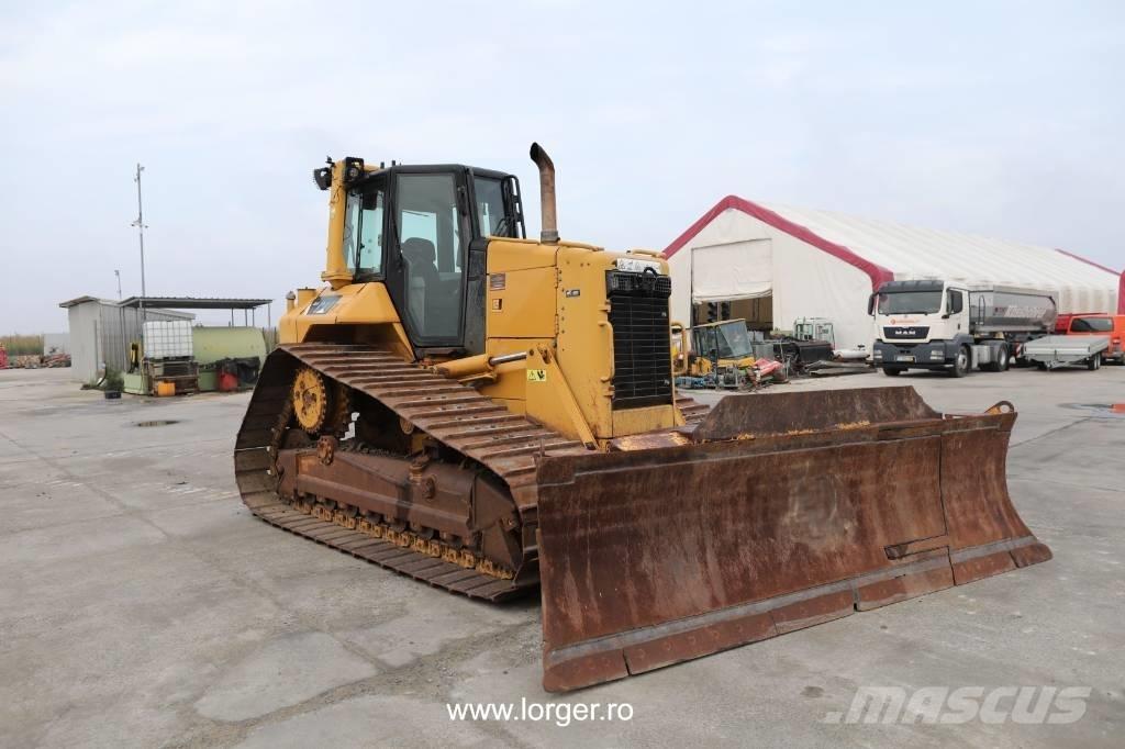 CAT D 6 N Pásové dozéry