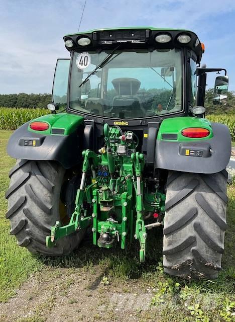 John Deere 6130 R Traktory
