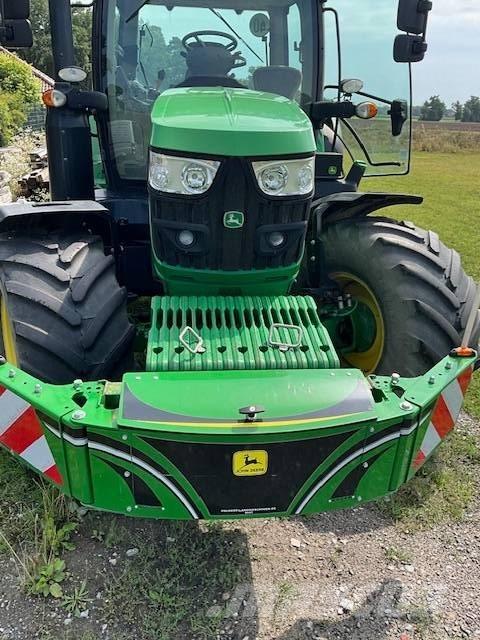 John Deere 6130 R Traktory