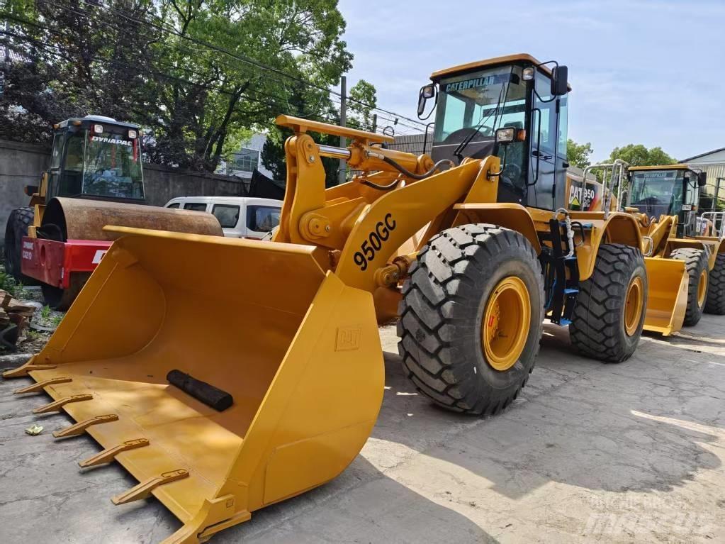 CAT 950 GC Kolesové nakladače