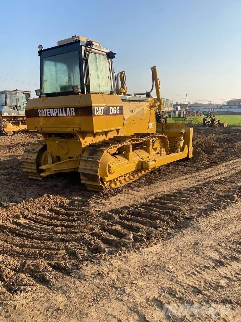 CAT D 6 G Pásové dozéry