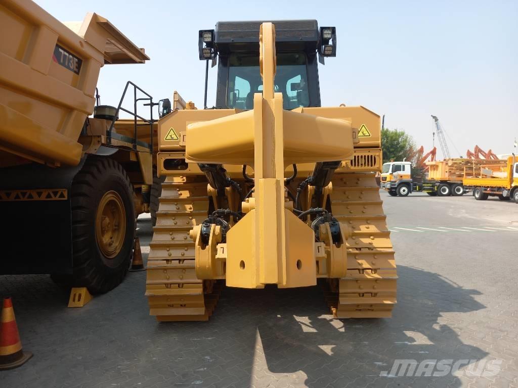CAT D8T (Jebel Ali) Pásové dozéry