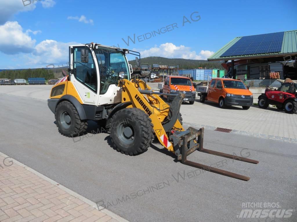 Liebherr L506C Kolesové nakladače