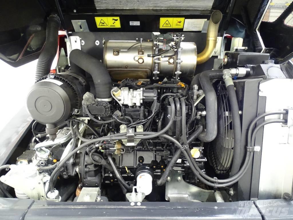 Yanmar V80-5 Kolesové nakladače