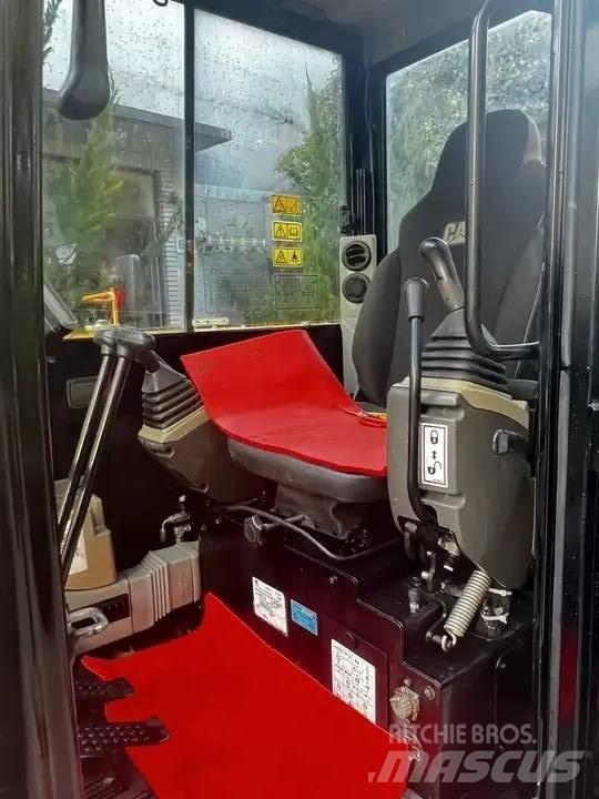 CAT 306E2 Pásové rýpadlá