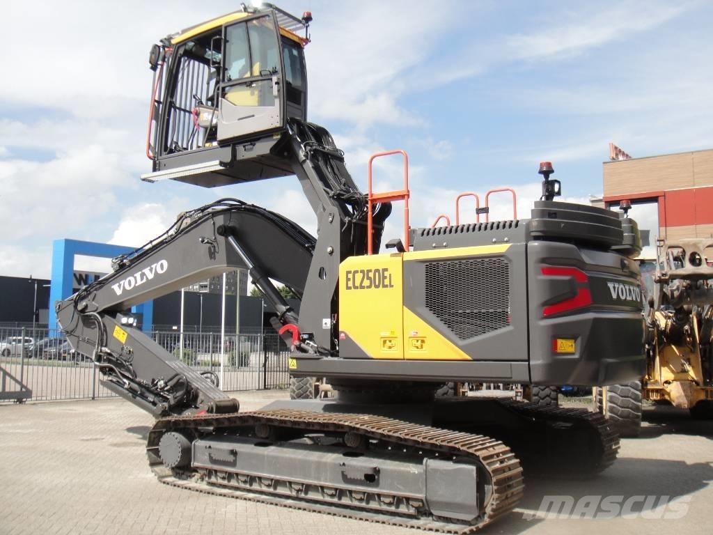 Volvo EC 250 EL Pásové rýpadlá