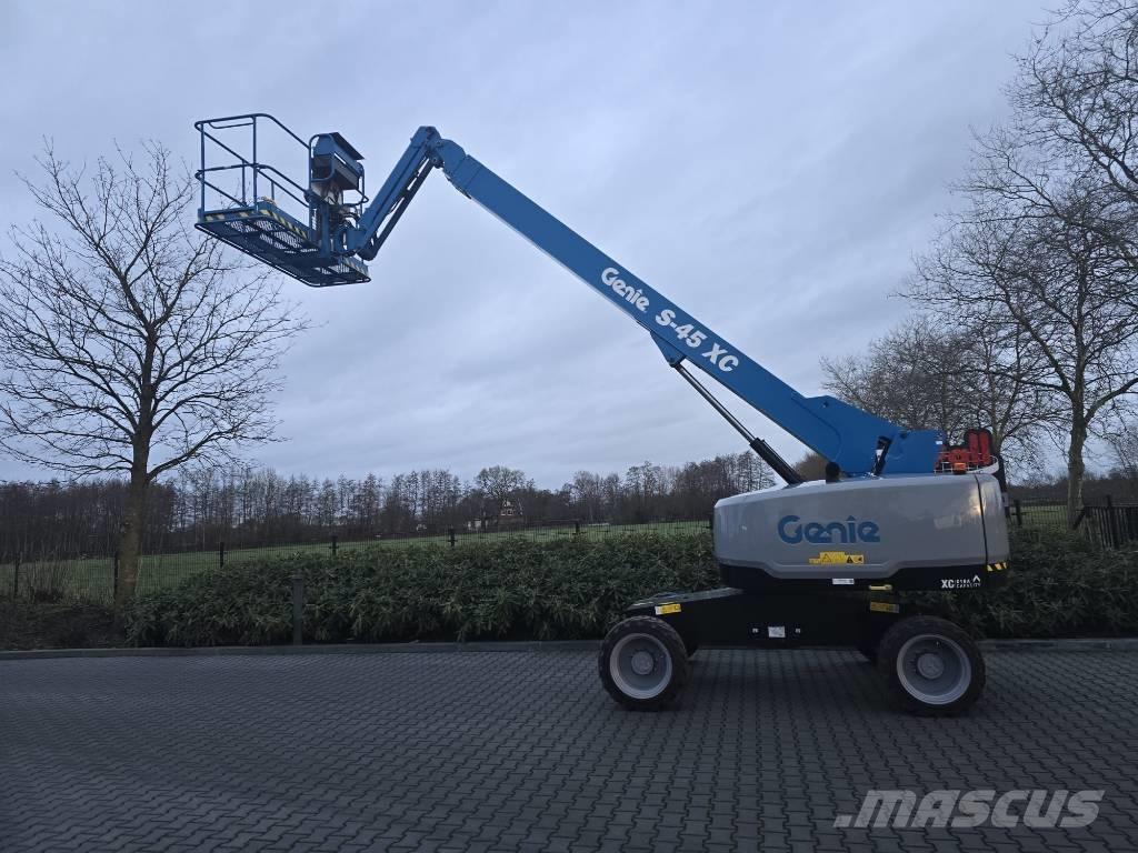 Genie s-45 XC Teleskopické plošiny