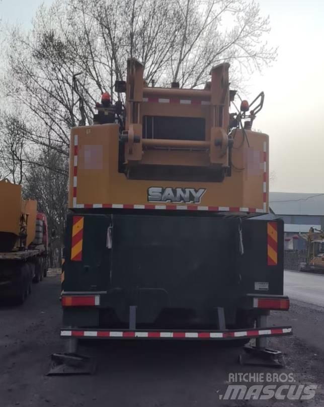 Sany SAC4000T Univerzálne terénne žeriavy