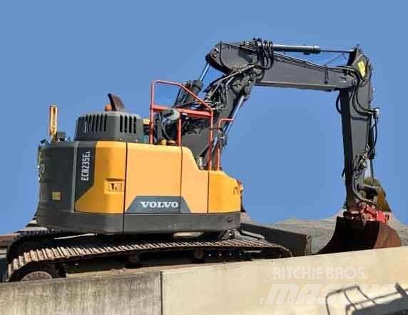 Volvo ECR 235 E Pásové rýpadlá