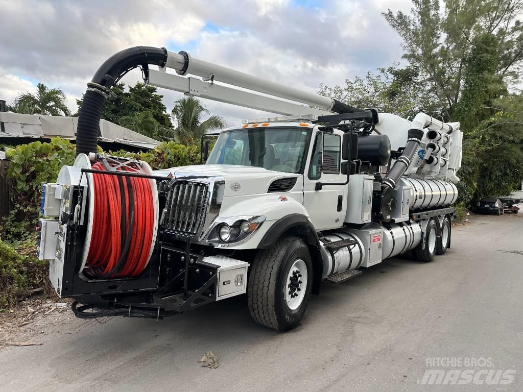 International 7500 Kombinované/Čerpacie cisterny