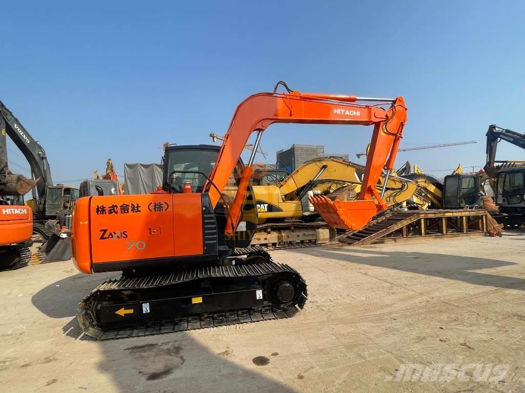 Hitachi ZX 70 Midi rýpadlá 7 t - 12 t