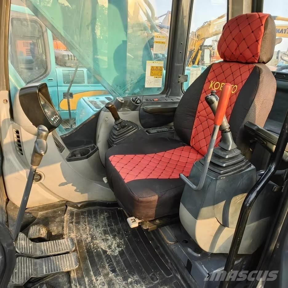Kobelco SK 200 Pásové rýpadlá