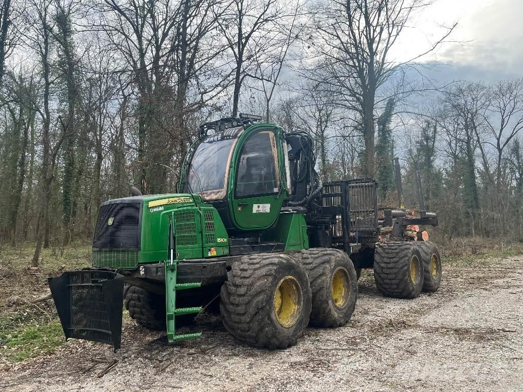 John Deere 1510E Lesné traktory