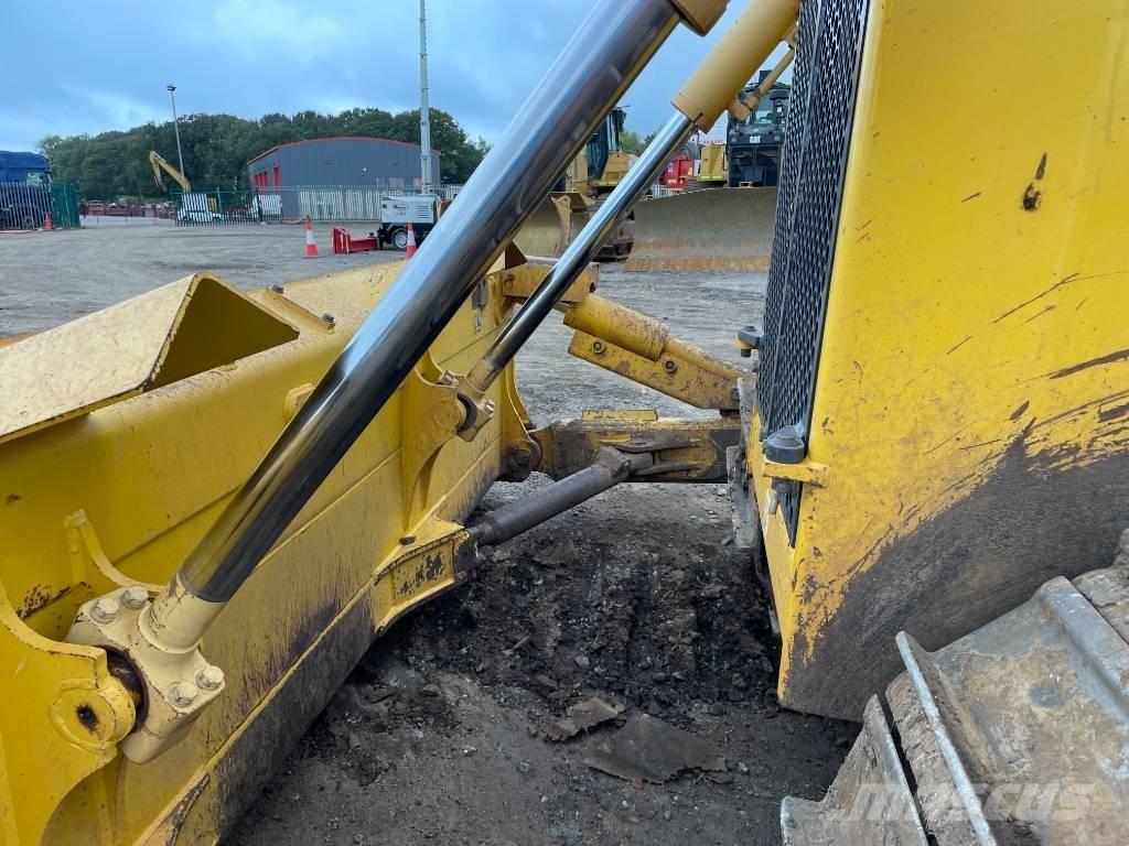 Komatsu D 65 PX-18E0 Pásové dozéry