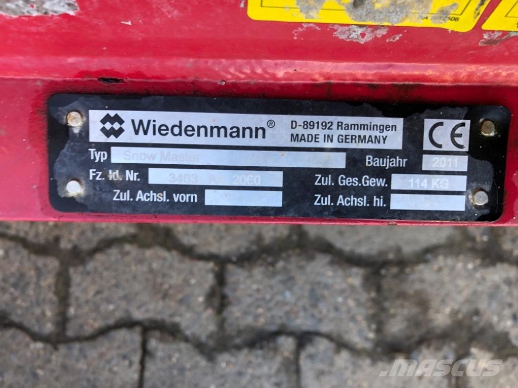 Shibaura ST 324 HST Kompaktné traktory