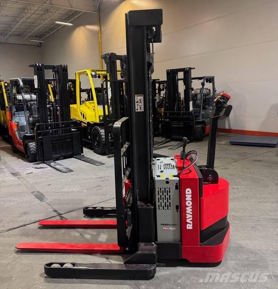 Raymond RSS40 Samohybné vozíky
