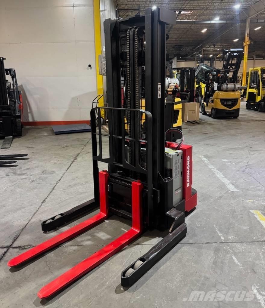 Raymond RSS40 Samohybné vozíky