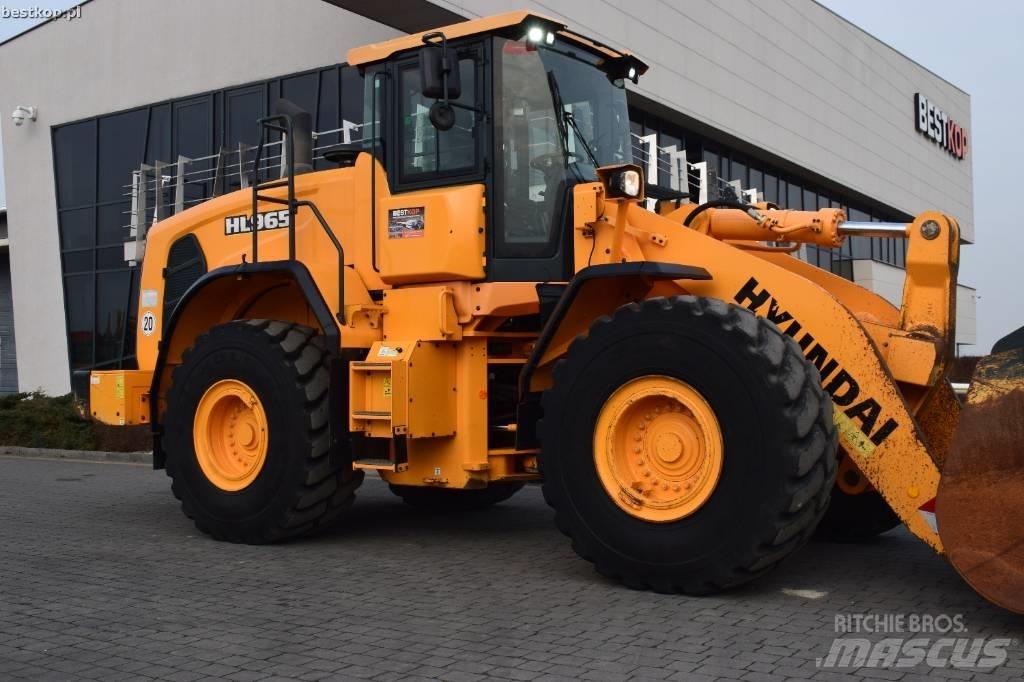 Hyundai HL 965 Kolesové nakladače