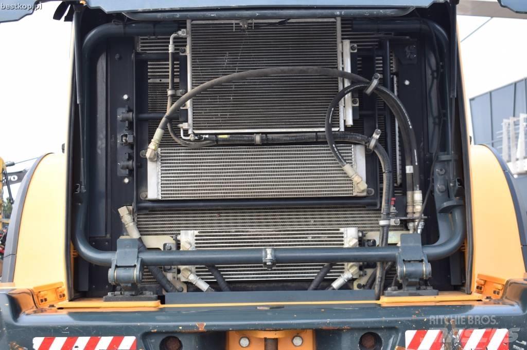 Hyundai HL 965 Kolesové nakladače