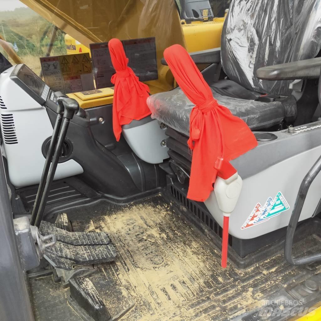 Komatsu PC200-8 Pásové rýpadlá