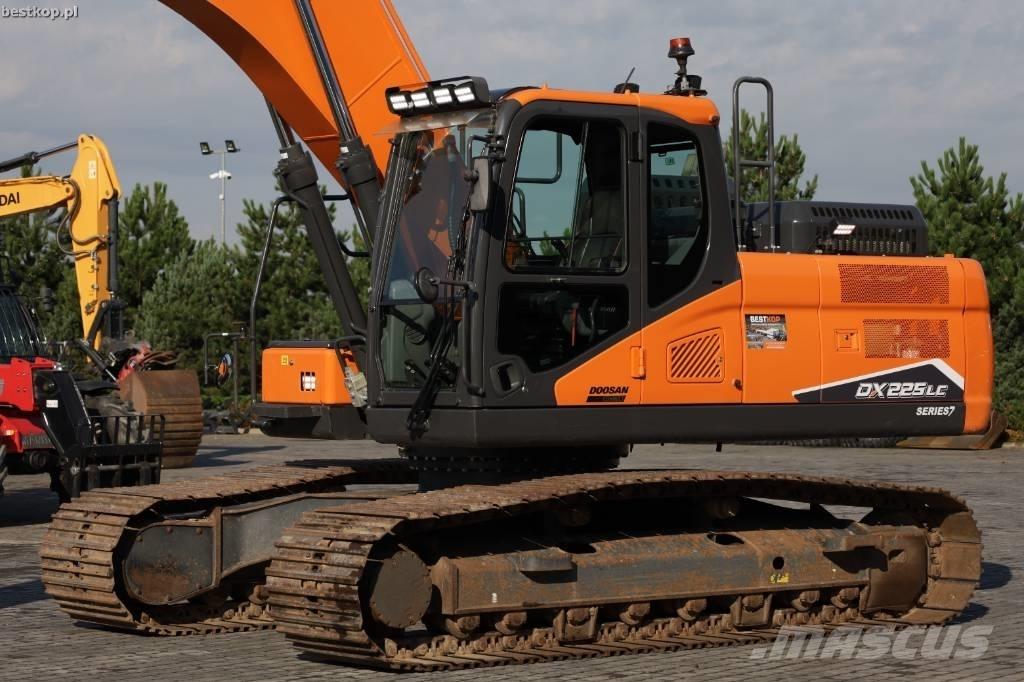Doosan DX 225 LC-7 Pásové rýpadlá