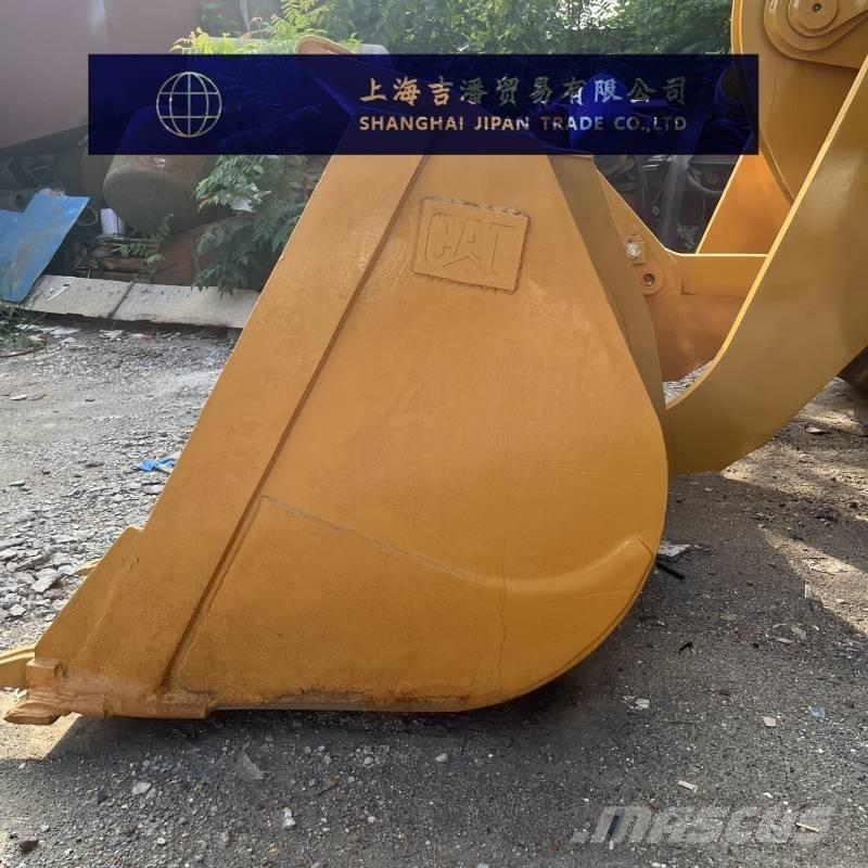 CAT 966 H Kolesové nakladače