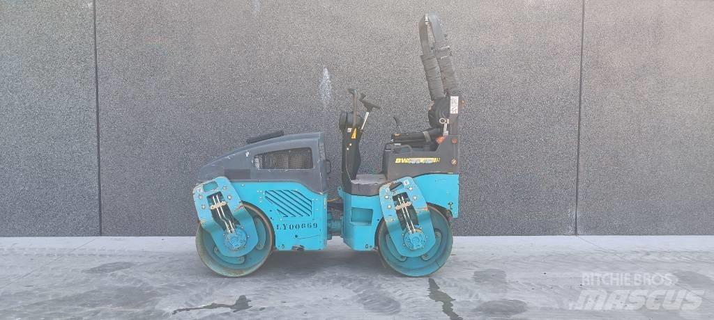 Bomag BW 100 AD-4 Tandemové valce
