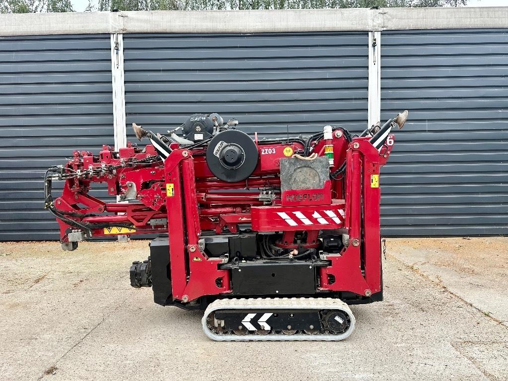 Hoeflon C6 - Full Spec Pásové žeriavy