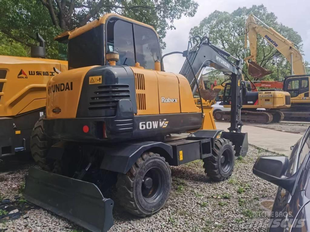 Hyundai Robex 60 W Kolesové rýpadlá