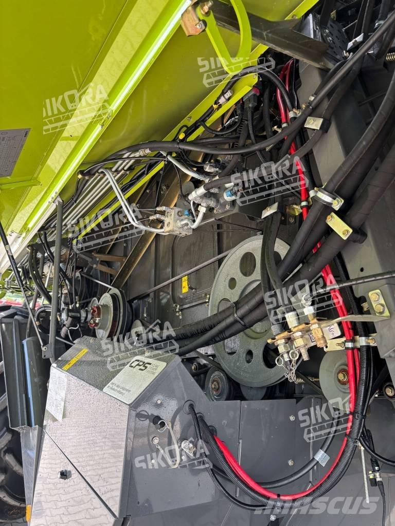 CLAAS Tucano 320 Kombinované zberacie stroje