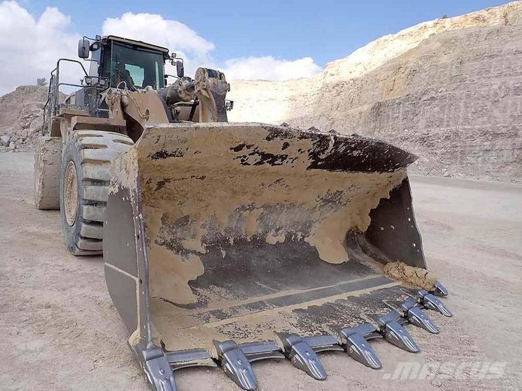 CAT 988K Kolesové nakladače