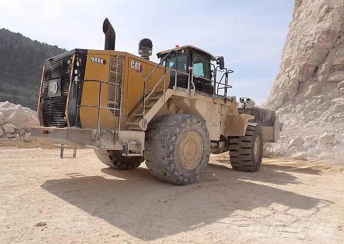 CAT 988K Kolesové nakladače