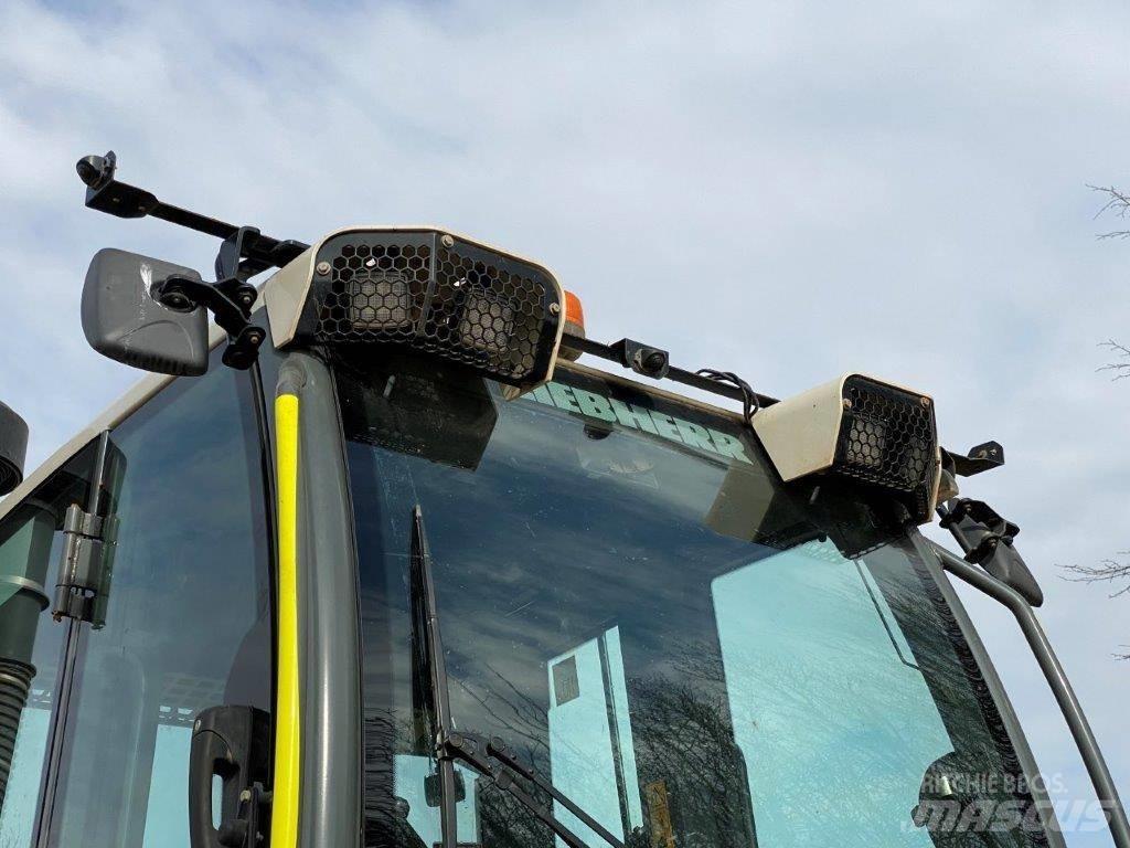Liebherr LR 636 Pásové nakladače