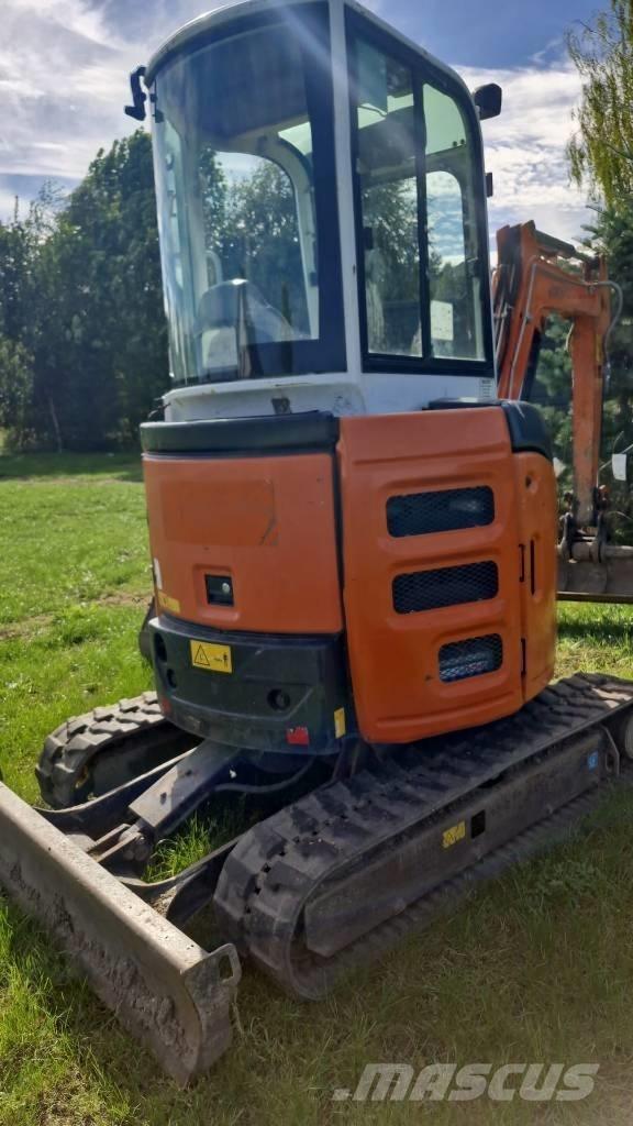 Hitachi ZX 26 Mini rýpadlá < 7t