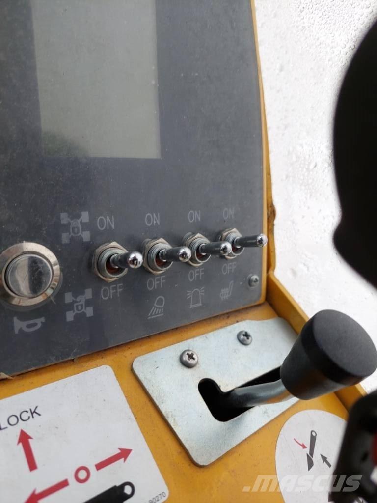  Maxload 950 Viacúčelové nakladače