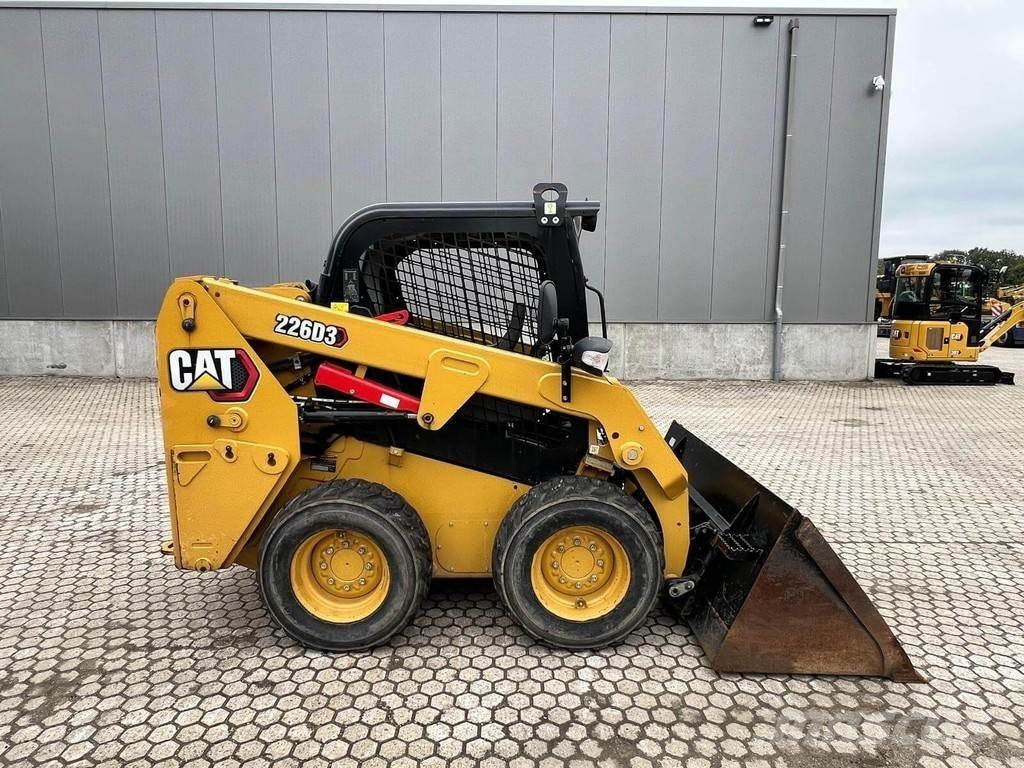 CAT 226D Šmykom riadené nakladače