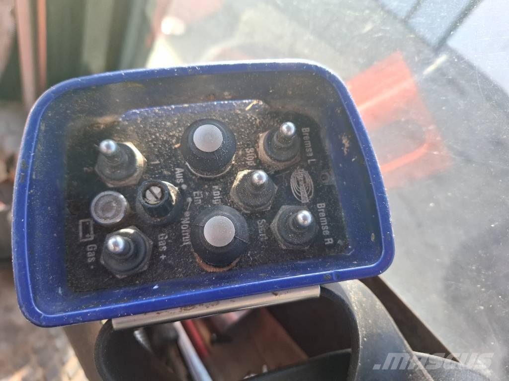 Valtra 8550 Lesné traktory