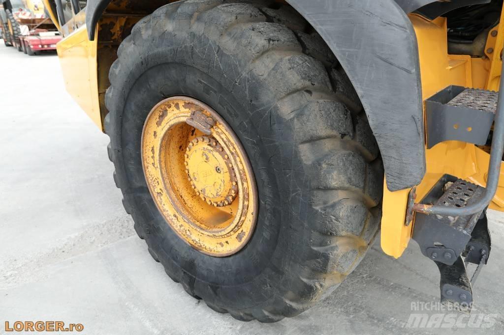 Bell B 30 E Kĺbové nákladné autá
