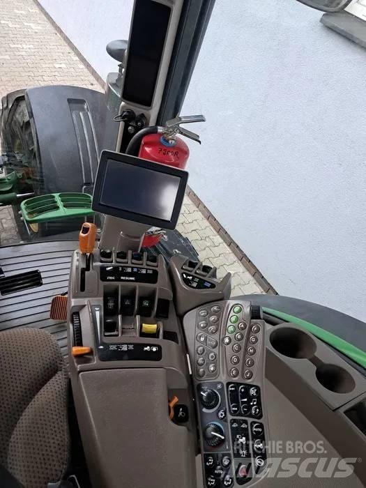 John Deere 7200 R Traktory