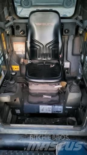 Takeuchi TL8 Šmykom riadené nakladače