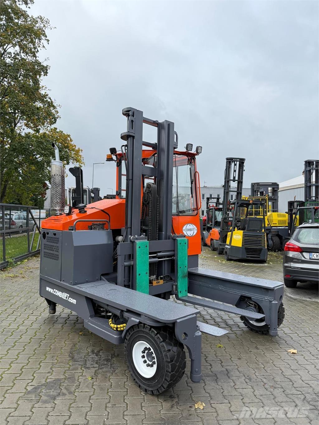 Combilift C5000 XL 4 cestné vysokozdvižné vozíky