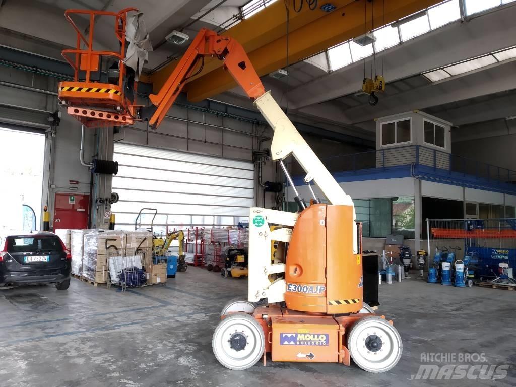 JLG E 300 AJP Kĺbové plošiny
