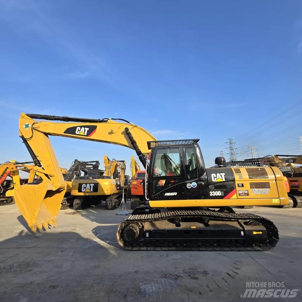CAT 330 D2 Midi rýpadlá 7 t - 12 t