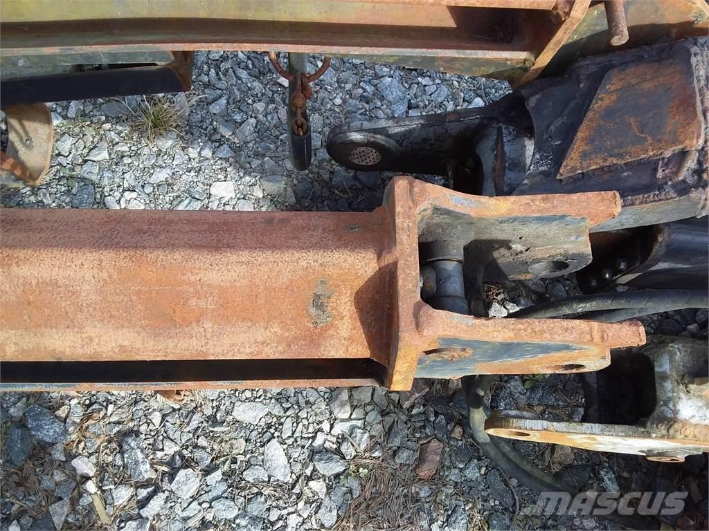 CAT 2200 Žatevné žeriavy