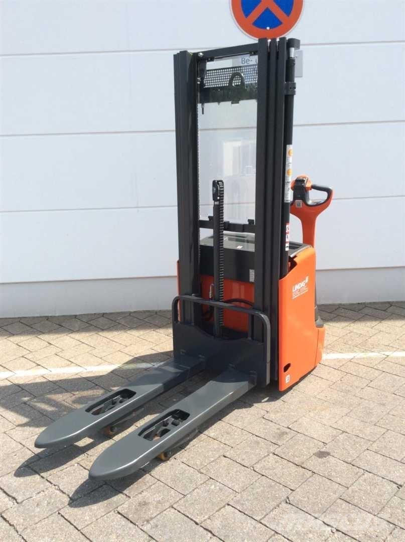 Linde L12I Samohybné vozíky
