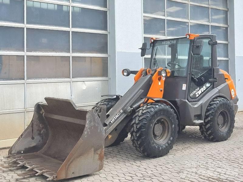 Hitachi ZW 95-6 Šmykom riadené nakladače