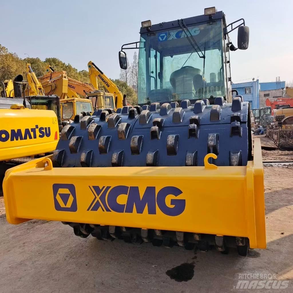 XCMG XS 223 J Ťahačové valce